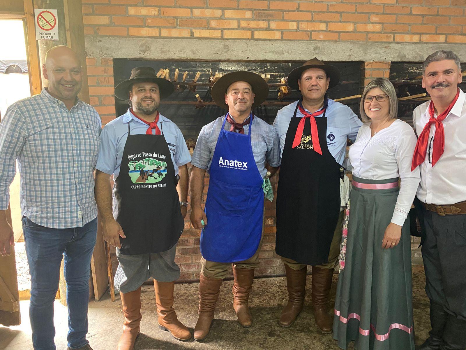 Prefeita Marizete Rauta participa da abertura oficial do Rodeio Internacional de Lagoa Vermelha