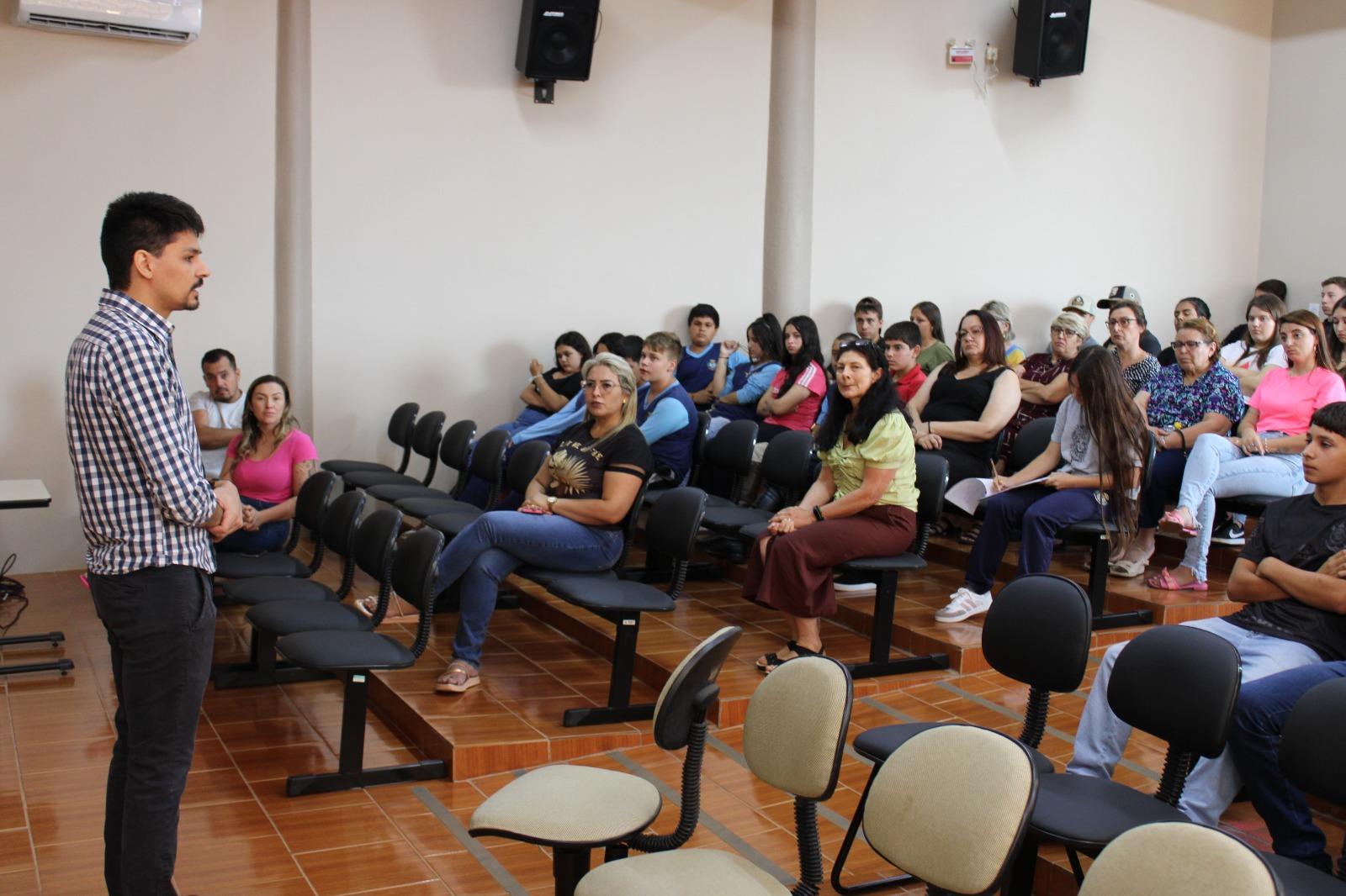 Saúde de Capão Bonito do Sul realizou bate-papo que abordou a gravidez na adolescência